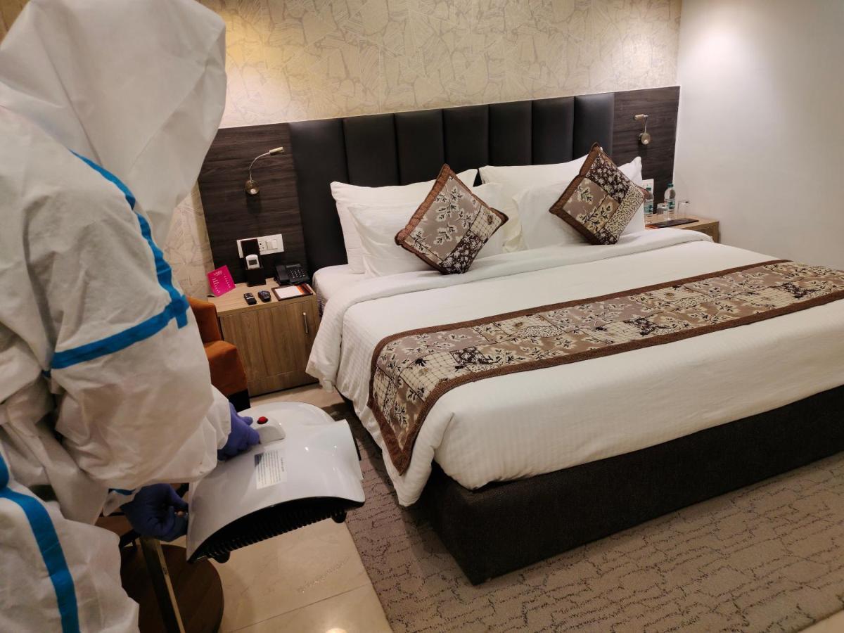 Regenta Central Noida, Sector 49 Exterior foto